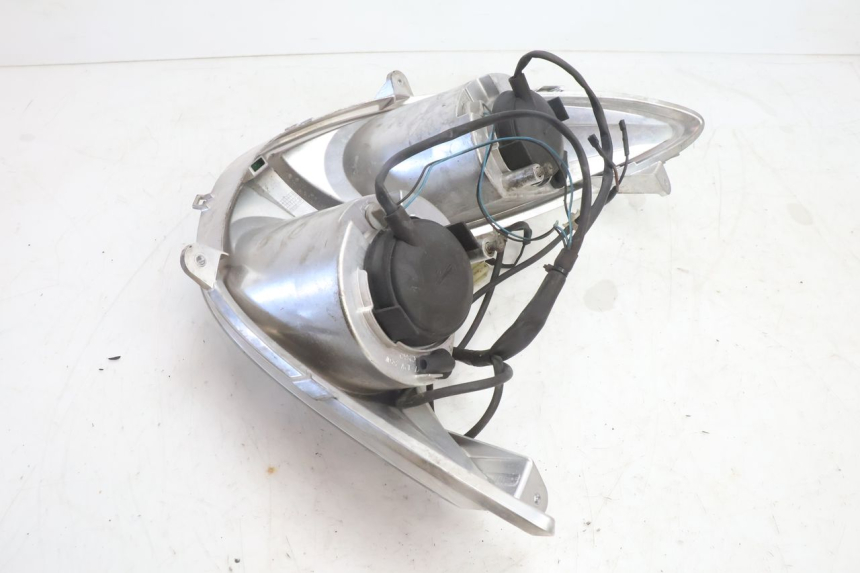 photo de VORDERSCHEINWERFER YAMAHA YP MAJESTY 125 (2007 - 2010) - Details der Befestigungspunkte