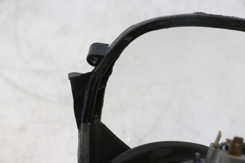 photo de VORDERSCHEINWERFER PIAGGIO ZIP 4T 50 (2018 - 2020) - Charakteristische Merkmale