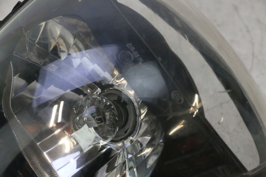 photo de SCHEINWERFER PIAGGIO ZIP IGET 4T 50 (2021 - 2023) - Technische Nahaufnahme