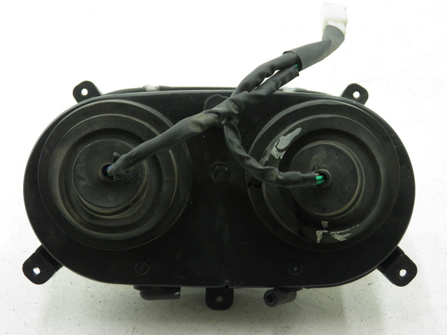 photo de SCHEINWERFER ZNEN ZN50QT-Q 50 (2010 - 2012) - Oberflächenzustand und Material