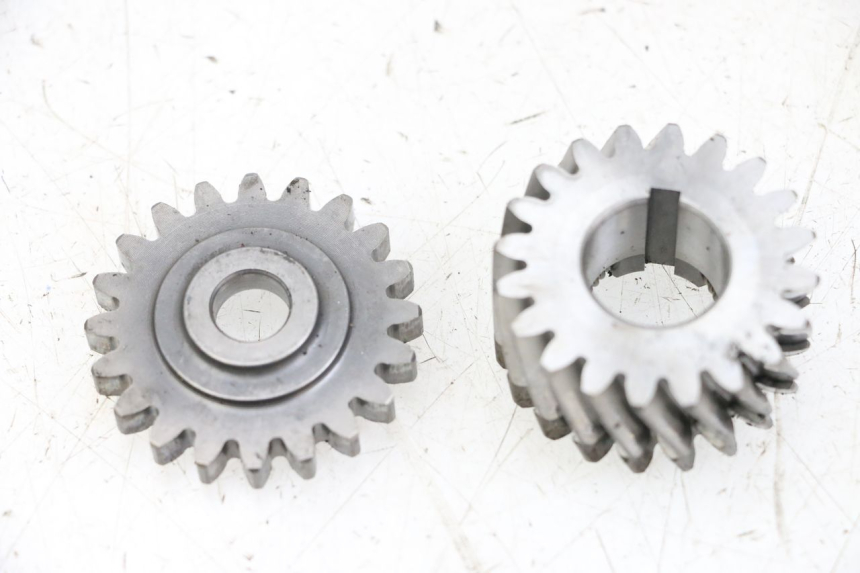 photo de GETRIEBE ANTRIEB HYOSUNG GV AQUILA 125 (2000 - 2009) - Detailansicht des Bauteils