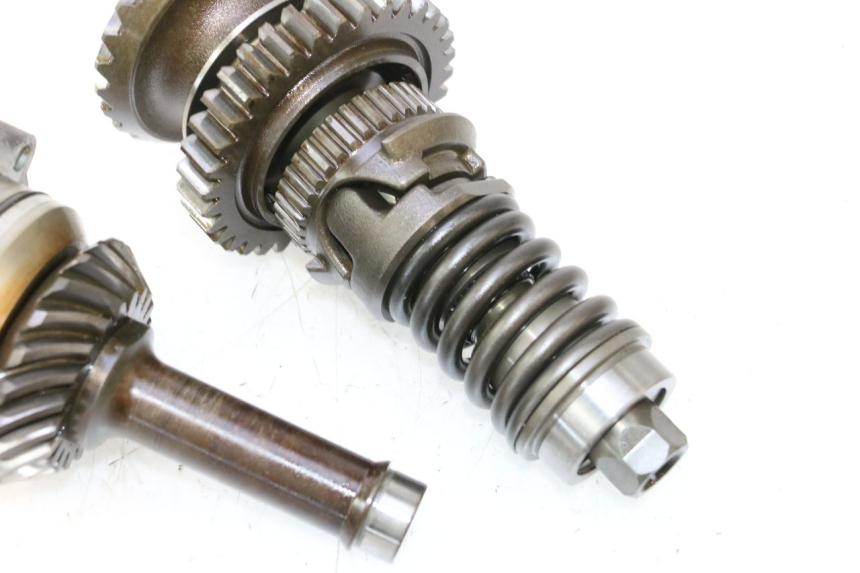 photo de GETRIEBE ANTRIEB YAMAHA FJR 1300 (2001 - 2005) - Technische Nahaufnahme