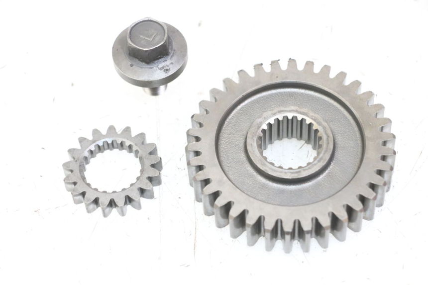 photo de GETRIEBE ANTRIEB SUZUKI SV S 650 (1999 - 2002) - Technische Nahaufnahme