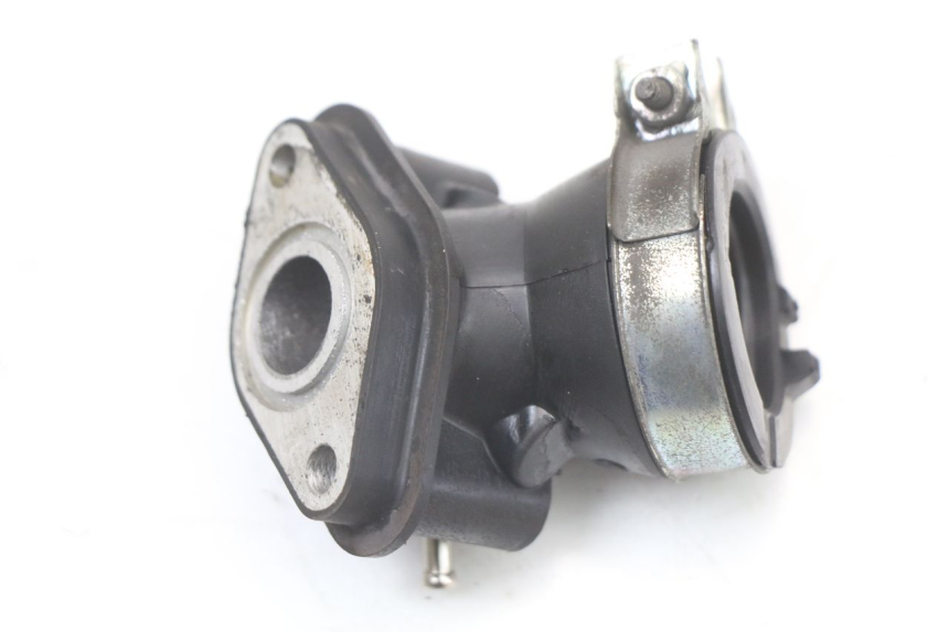 photo de ANSAUGSTUTZEN KYMCO AGILITY 4T 50 (2018 - 2022) - Zoom auf Gebrauchszustand