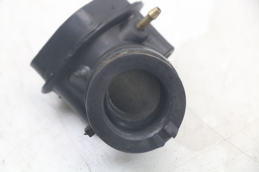 photo de ANSAUGSTUTZEN JONWAY AZTRAL 125 (2008 - 2017) - Technische Nahaufnahme