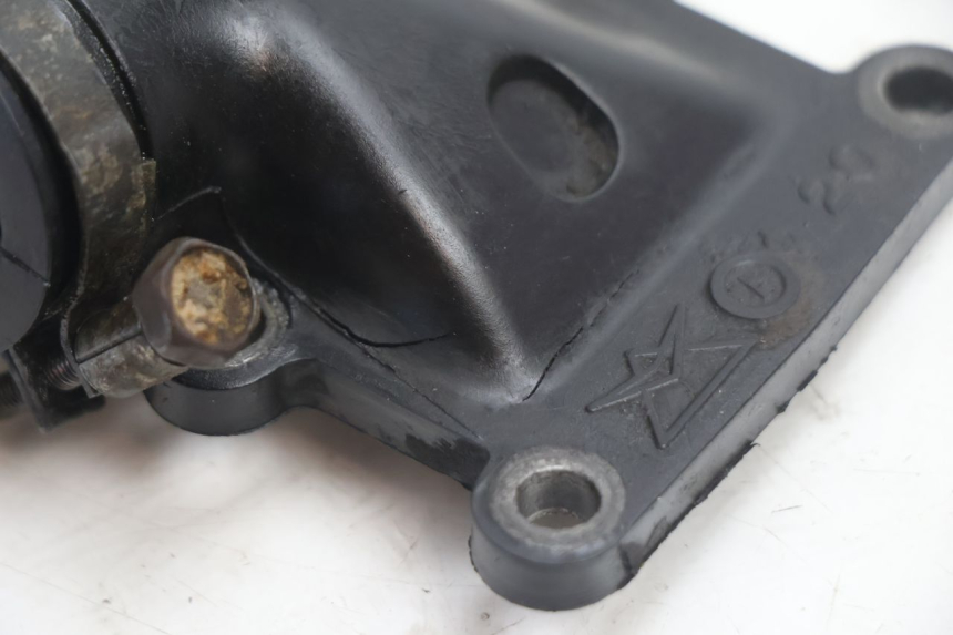 photo de ANSAUGSTUTZEN MBK BOOSTER SPIRIT 50 (1996 - 1999) - Detailansicht des Bauteils