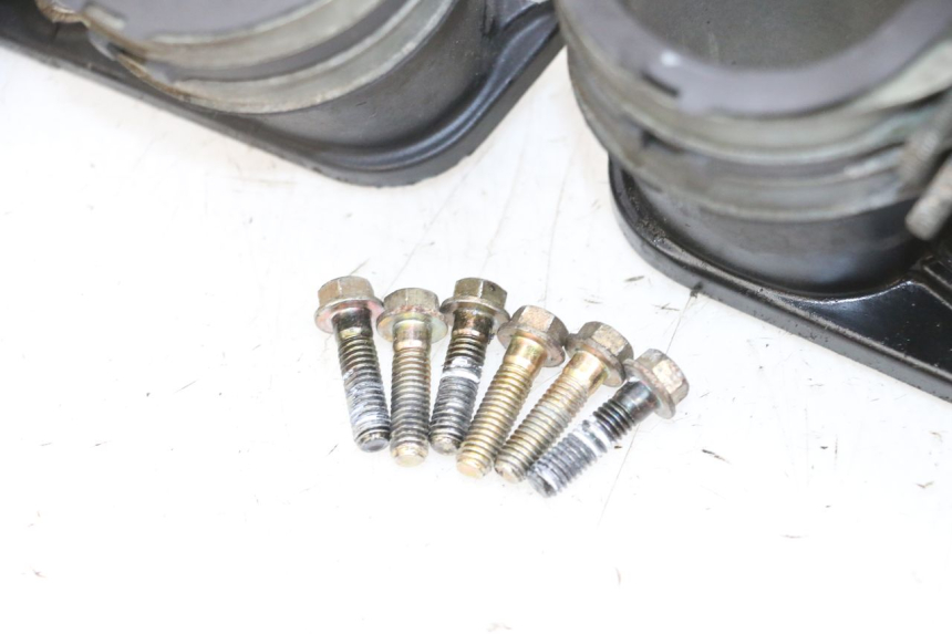 photo de ANSAUGSTUTZEN MV AGUSTA BRUTALE R WALLY 910 (2008 - 2008) - Gesamtansicht des Produkts