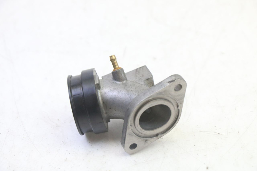 photo de ANSAUGSTUTZEN SUZUKI BURGMAN 125 (2007 - 2014) - Technische Nahaufnahme