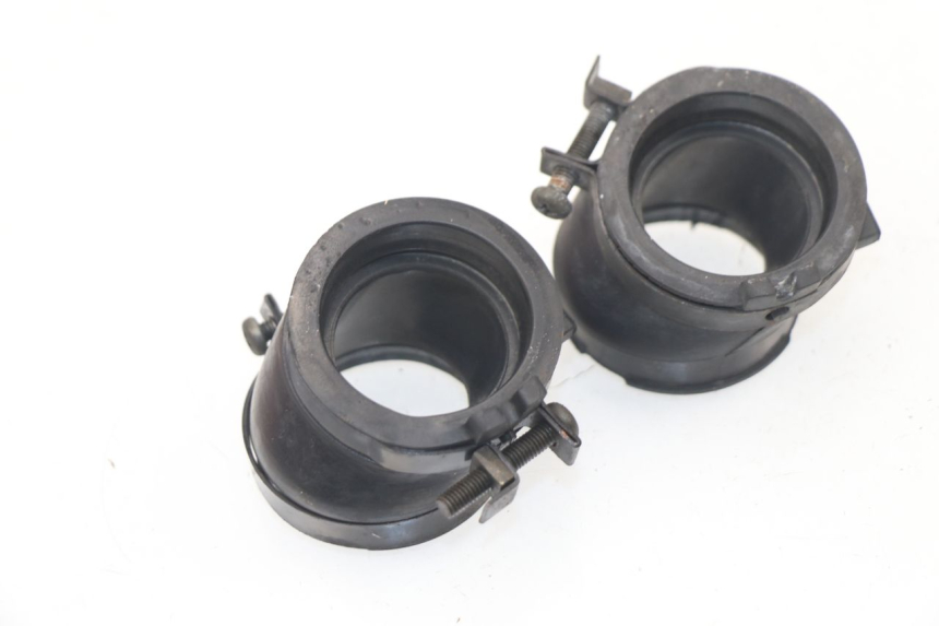 photo de ANSAUGSTUTZEN HONDA CBF 500 (2004 - 2007) - Detailansicht des Bauteils