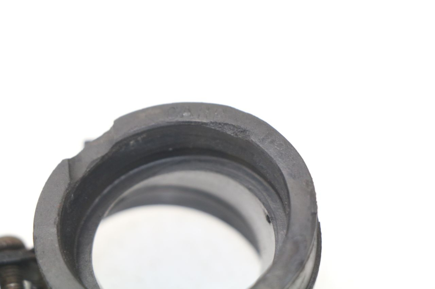 photo de ANSAUGSTUTZEN HONDA CBF 500 (2004 - 2007) - Zoom auf Gebrauchszustand