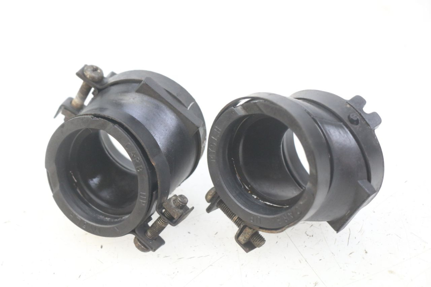 photo de ANSAUGSTUTZEN HONDA CBF 500 (2004 - 2007) - Detailansicht des Bauteils