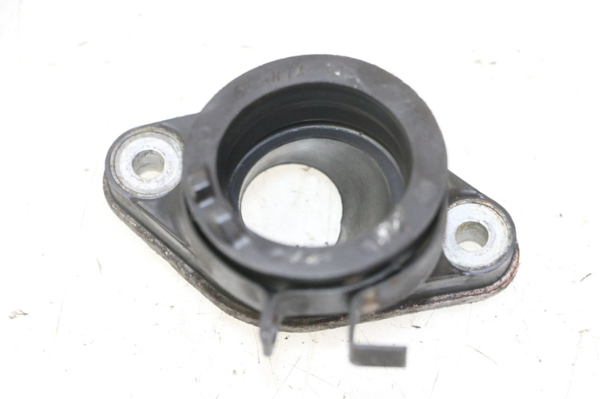 photo de ANSAUGSTUTZEN HONDA CBF 125 (2009 - 2015) - Detailansicht des Bauteils