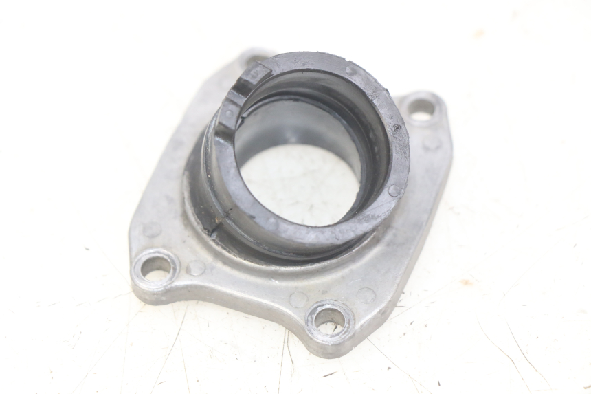 photo de ANSAUGSTUTZEN HONDA CR 80 (2001 - 2003) - Detailansicht des Bauteils