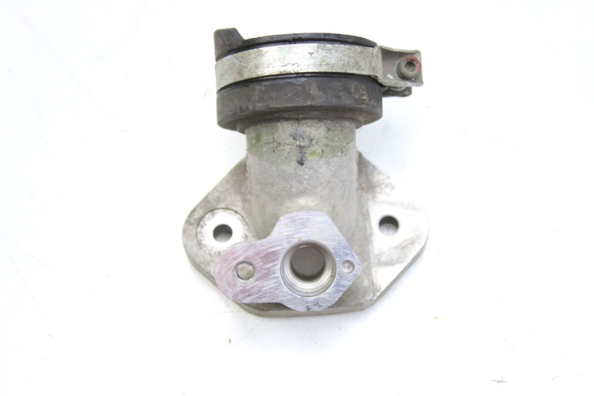 photo de ANSAUGSTUTZEN YAMAHA CYGNUS X INJECTION 125 (2007 - 2013) - Detailansicht des Bauteils