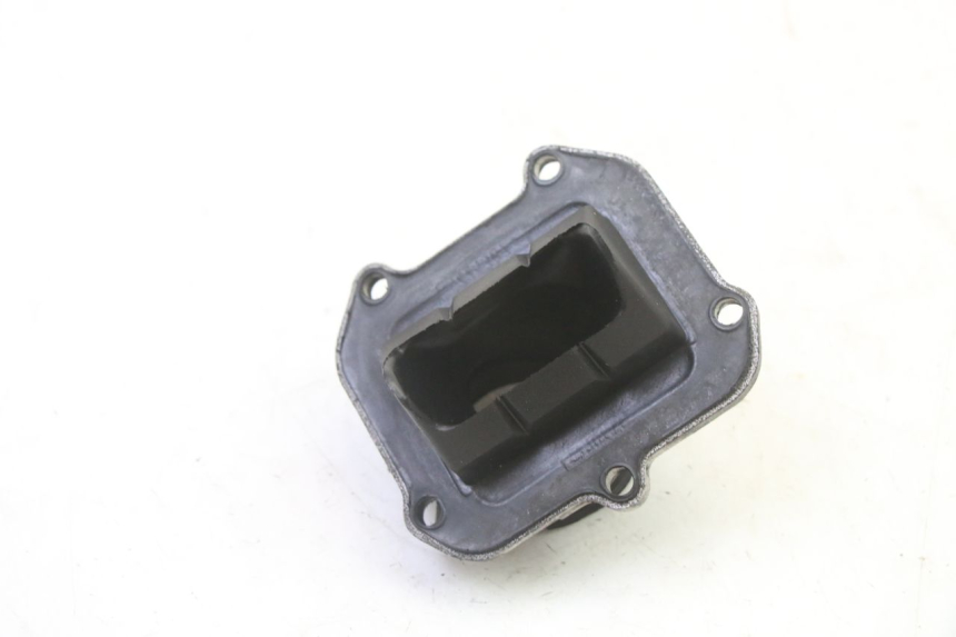 photo de ANSAUGSTUTZEN APRILIA ETX 125 (1998 - 2002) - Details der Befestigungspunkte