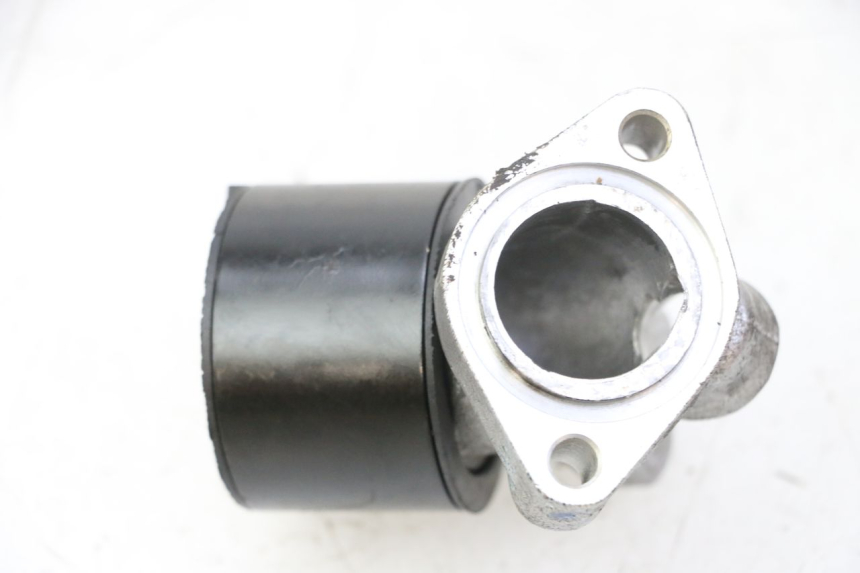 photo de ANSAUGSTUTZEN HONDA FES S-WING SWING ABS 125 (2007 - 2015) - Detailansicht des Bauteils