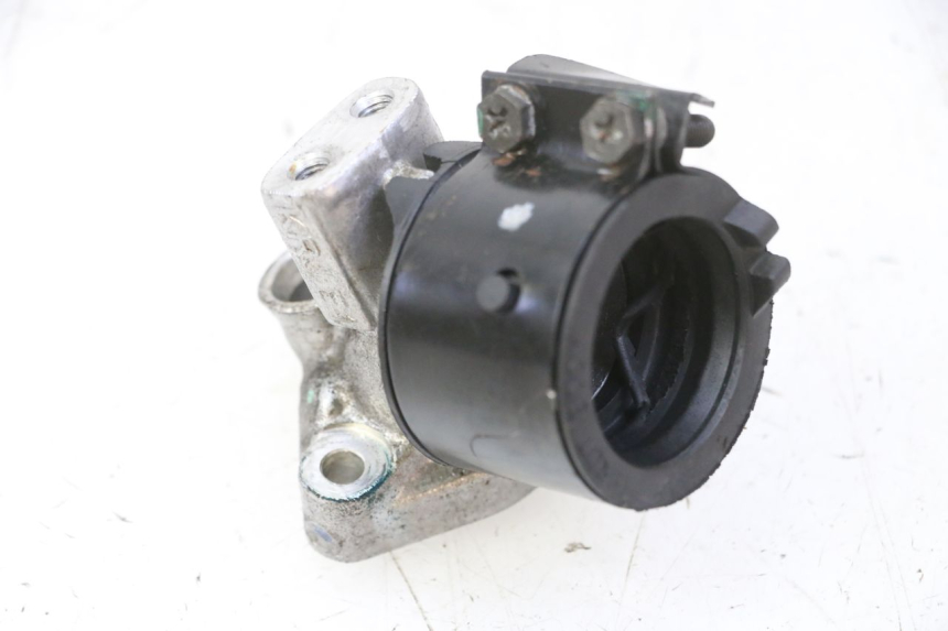 photo de ANSAUGSTUTZEN HONDA FES S-WING SWING ABS 125 (2007 - 2015) - Zoom auf Gebrauchszustand