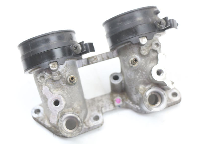 photo de ANSAUGSTUTZEN HONDA FJS SILVER WING SILVERWING 400 (2005 - 2008) - Alternative Perspektive