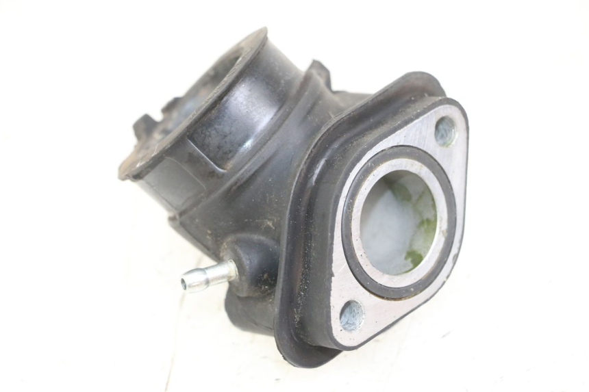 photo de ANSAUGSTUTZEN GOES WIKI 125 (2010 - 2015) - Detailansicht des Bauteils