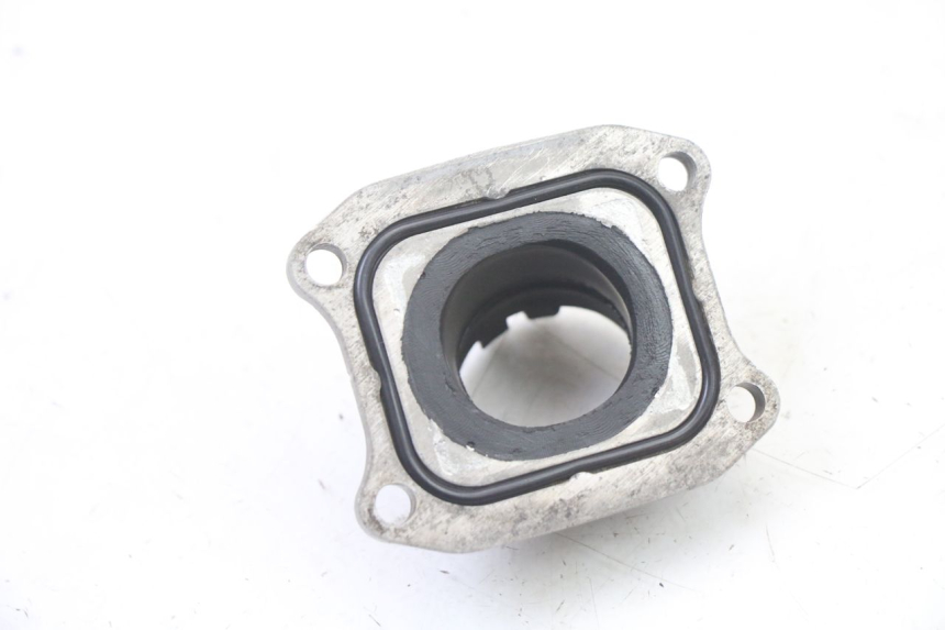 photo de ANSAUGSTUTZEN HONDA CR 85 (2003 - 2007) - Zoom auf Gebrauchszustand