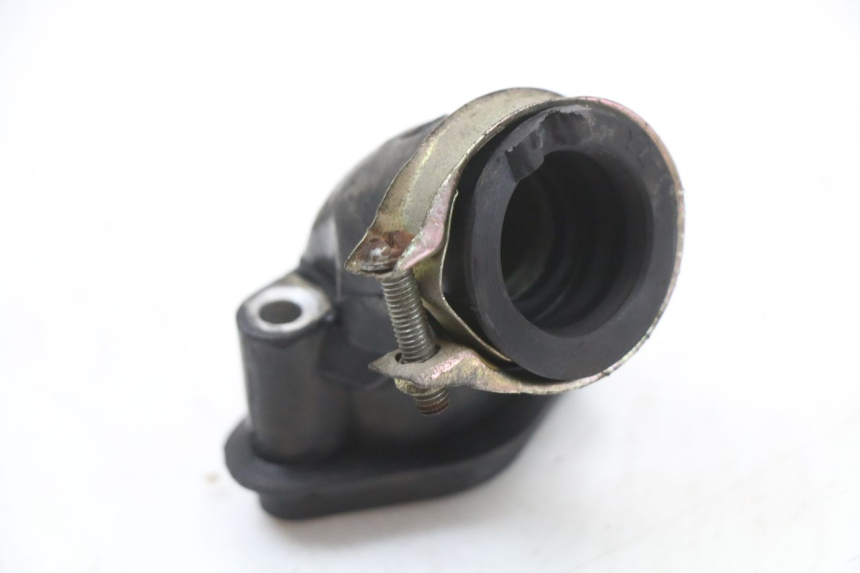 photo de ANSAUGSTUTZEN PEUGEOT KISBEE 4T 50 (2010 - 2017) - Zoom auf Gebrauchszustand