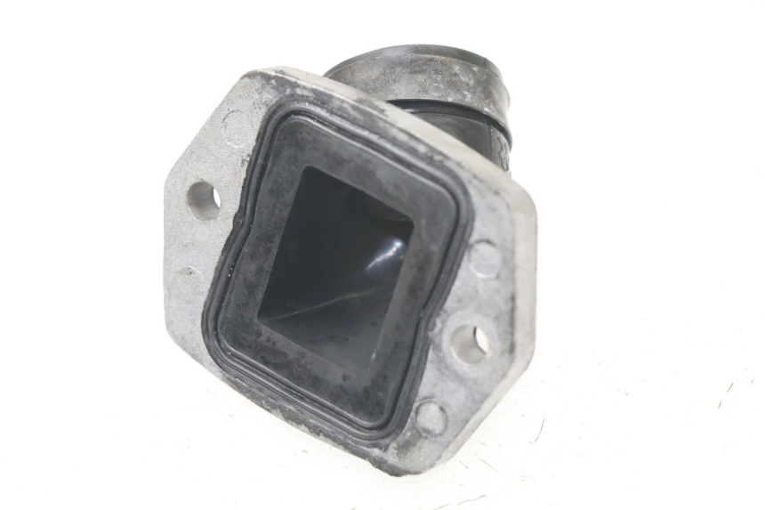 photo de ANSAUGSTUTZEN PIAGGIO LIBERTY 2T 50 (2009 - 2013) - Detailansicht des Bauteils