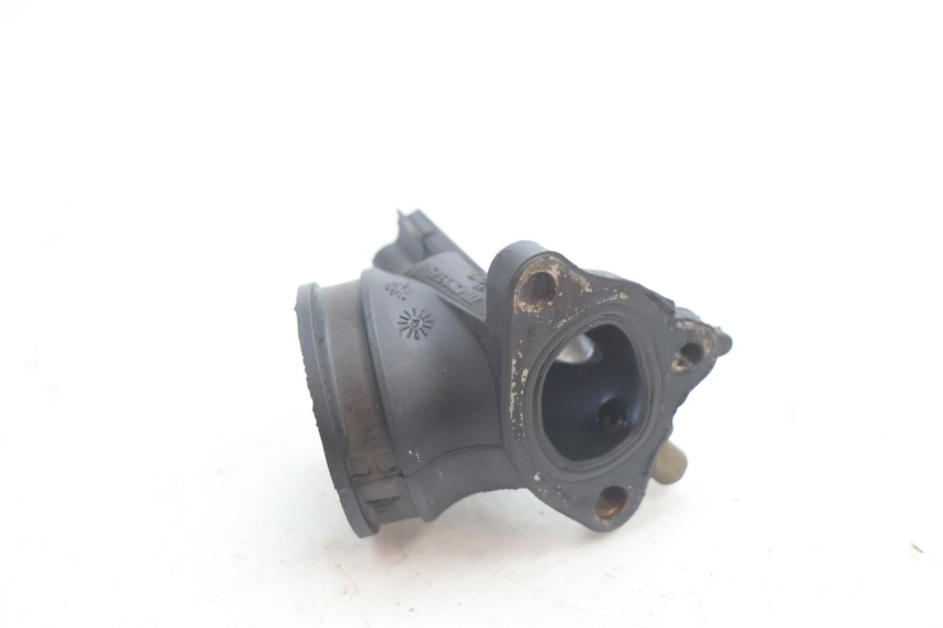 photo de ANSAUGSTUTZEN PIAGGIO MP3 LT 300 (2010 - 2016) - Alternative Perspektive