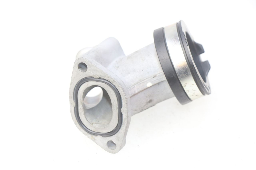 photo de ANSAUGROHR YAMAHA N-MAX NMAX 125 (2017 - 2020) - Detailansicht des Bauteils