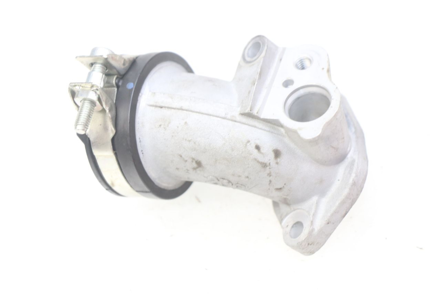 photo de ANSAUGROHR YAMAHA N-MAX NMAX 125 (2017 - 2020) - Zoom auf Gebrauchszustand