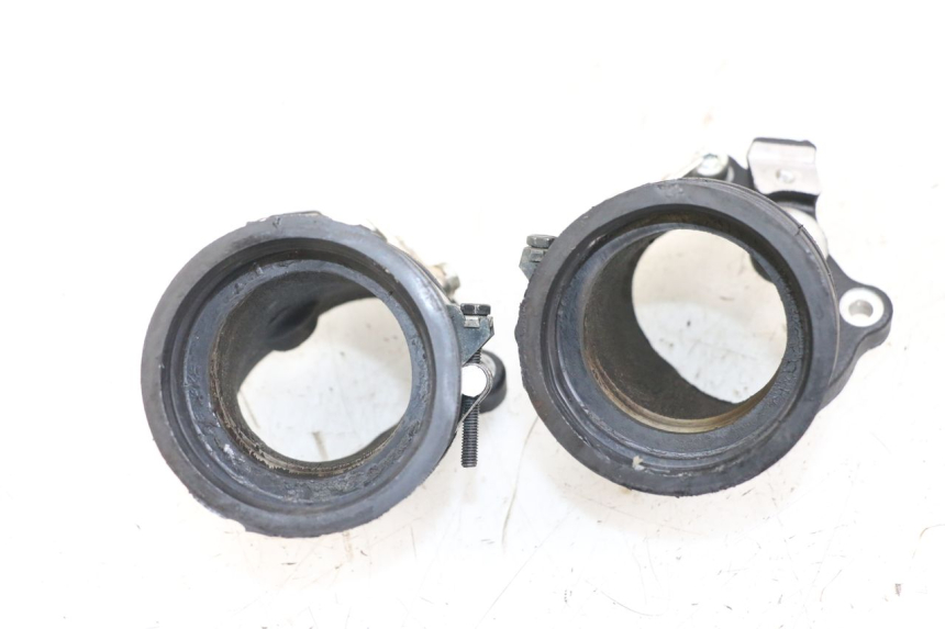 photo de ANSAUGSTUTZEN MOTO GUZZI NORGE 8V GT 1200 (2011 - 2016) - Zoom auf Gebrauchszustand