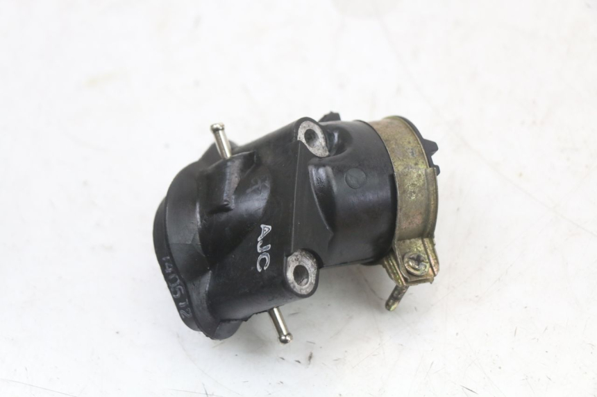 photo de ANSAUGSTUTZEN PEUGEOT DJANGO 125 (2014 - 2017) - Detailansicht des Bauteils