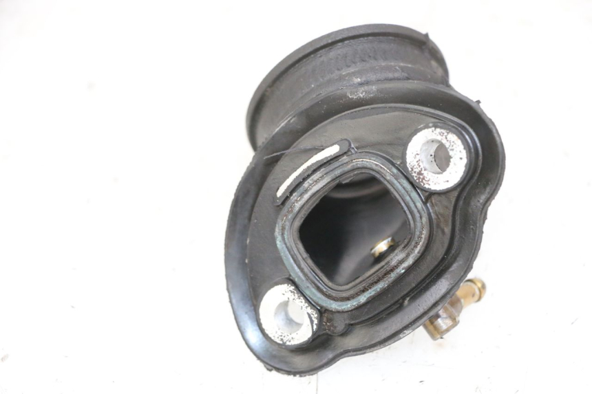 photo de ANSAUGSTUTZEN PIAGGIO VESPA LX 150 (2005 - 2013) - Detailansicht des Bauteils