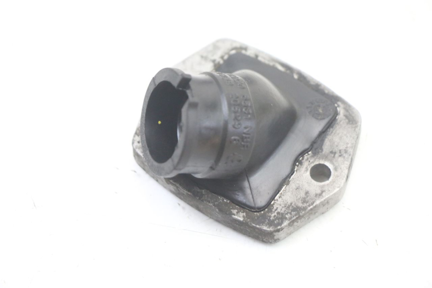 photo de ANSAUGSTUTZEN PIAGGIO VESPA S 2T 50 (2007 - 2014) - Detailansicht des Bauteils