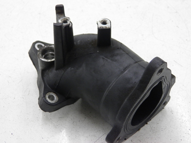 photo de ANSAUGSTUTZEN PIAGGIO XEVO 400 (2007) - Hauptansicht