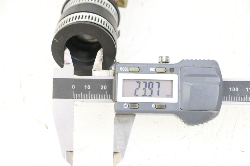 photo de ANSAUGSTUTZEN GILERA RK 50 (1996 - 1999) - Kennzeichnungen und Originalreferenzen