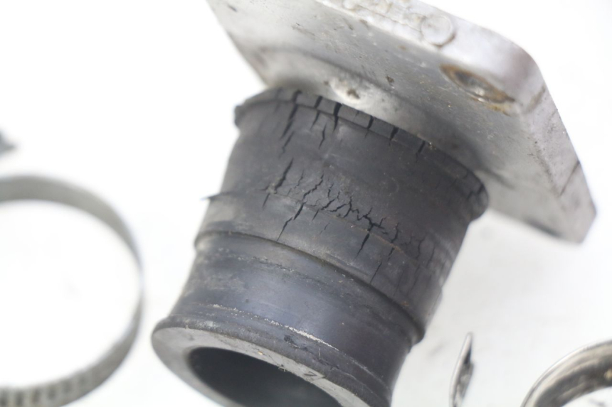 photo de ANSAUGROHR DERBI SENDA 50 (2003 - 2005) - Zoom auf Gebrauchszustand