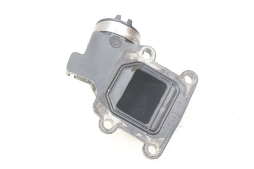 photo de ANSAUGSTUTZEN YAMAHA SLIDER NAKED 50 (2004 - 2018) - Detailansicht des Bauteils