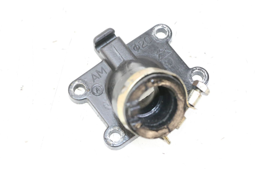 photo de ANSAUGSTUTZEN YAMAHA TZR 50 (2008 - 2016) - Zoom auf Gebrauchszustand