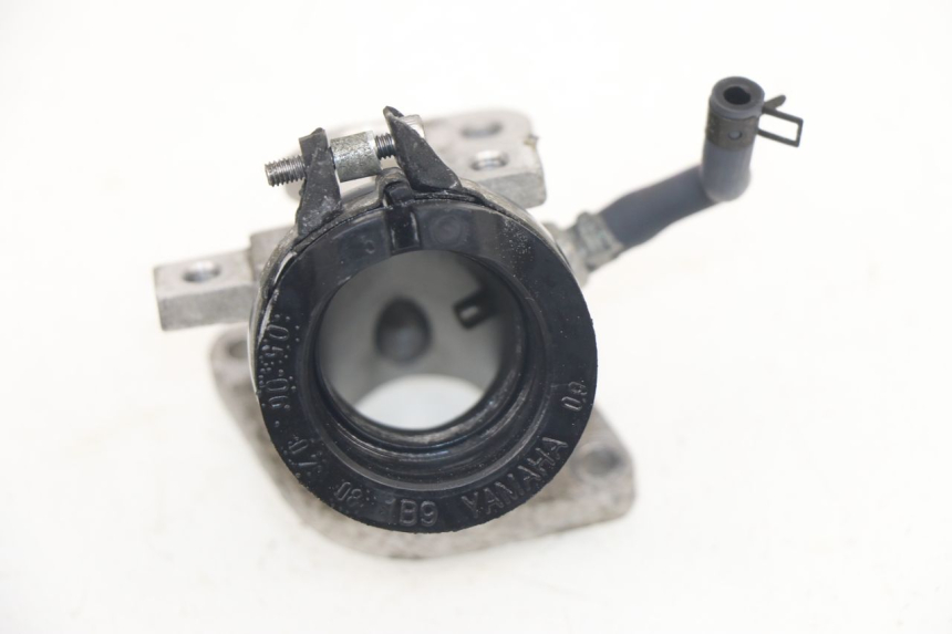 photo de ANSAUGSTUTZEN YAMAHA XMAX X-MAX 125 (2006 - 2009) - Hauptansicht