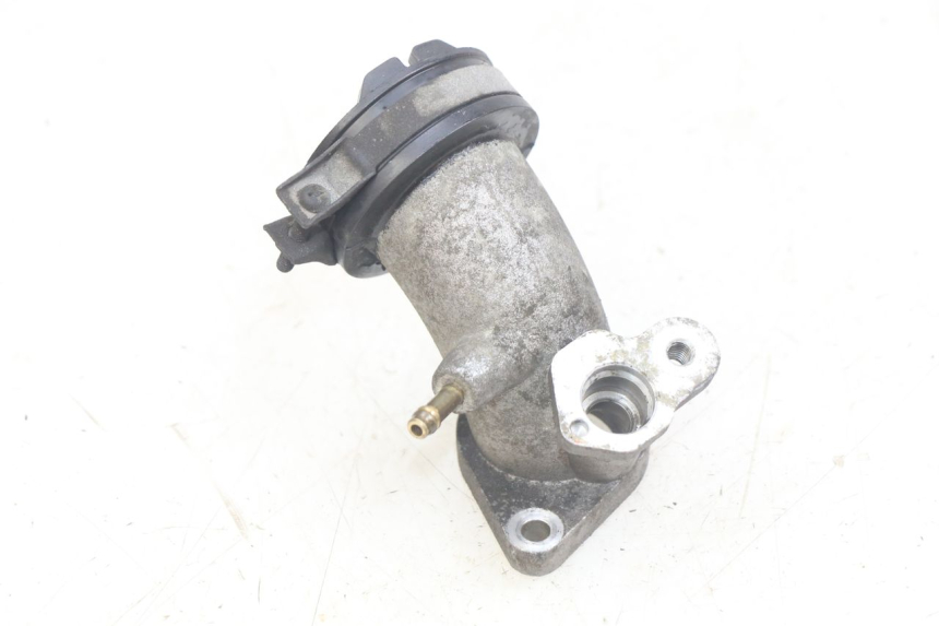 photo de ANSAUGSTUTZEN YAMAHA X-MAX XMAX 250 (2006 - 2009) - Zoom auf Gebrauchszustand