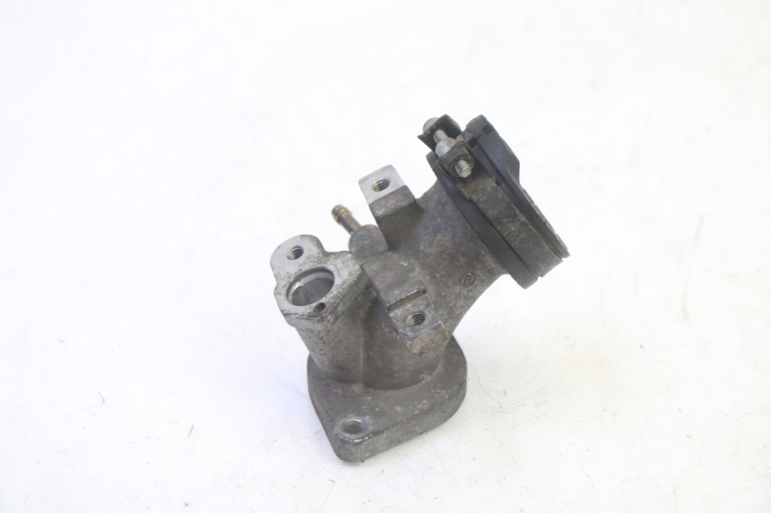 photo de ANSAUGSTUTZEN YAMAHA X-MAX XMAX 125 (2010 - 2013) - Detailansicht des Bauteils