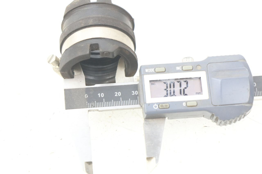 photo de ANSAUGSTUTZEN PIAGGIO ZIP 4T 50 (2018 - 2020) - Zoom auf Gebrauchszustand