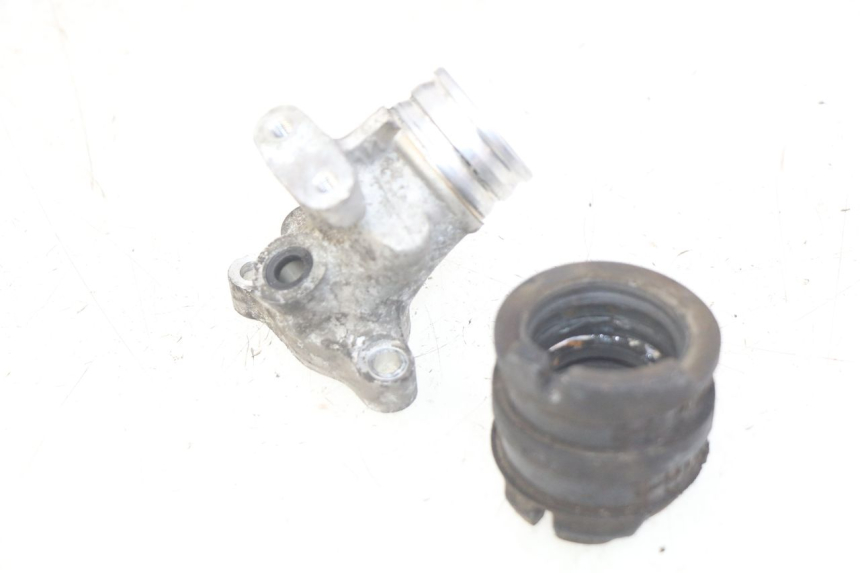 photo de ANSAUGSTUTZEN PIAGGIO ZIP 4T 50 (2018 - 2020) - Alternative Perspektive