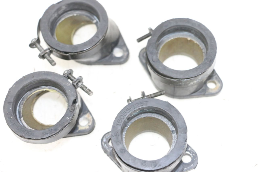 photo de ANSAUGSTUTZEN KAWASAKI ZR 7 750 (1999 - 2004) - Technische Nahaufnahme