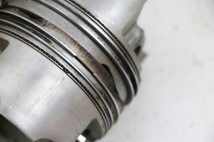 photo de KOLBEN SUZUKI BURGMAN EXECUTIVE ABS 650 (2006 - 2012) - Alternative Perspektive