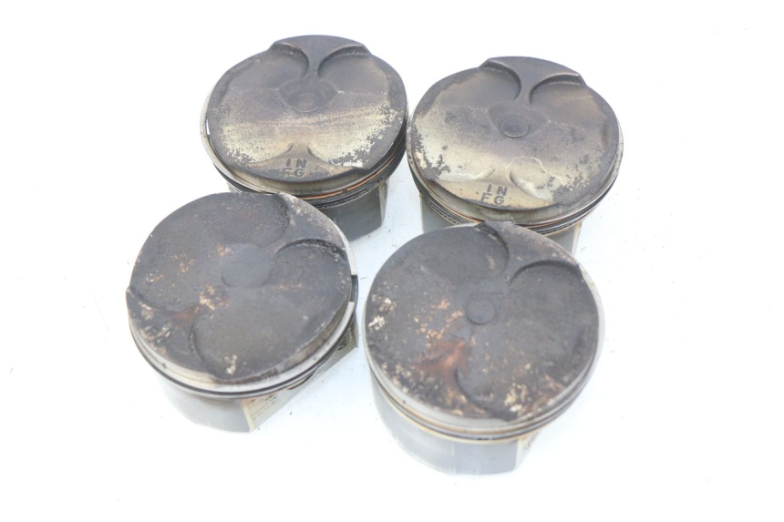 photo de KOLBEN HONDA CBRF CBR-F PC41 600 (2011 - 2013) - Details der Befestigungspunkte