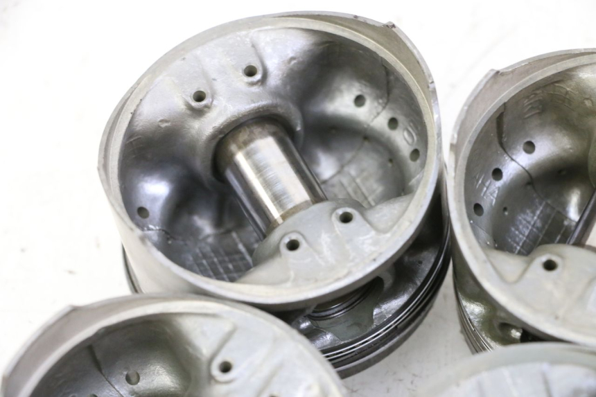 photo de KOLBEN YAMAHA FJ 36Y 1100 (1984 - 1985) - Zoom auf Gebrauchszustand