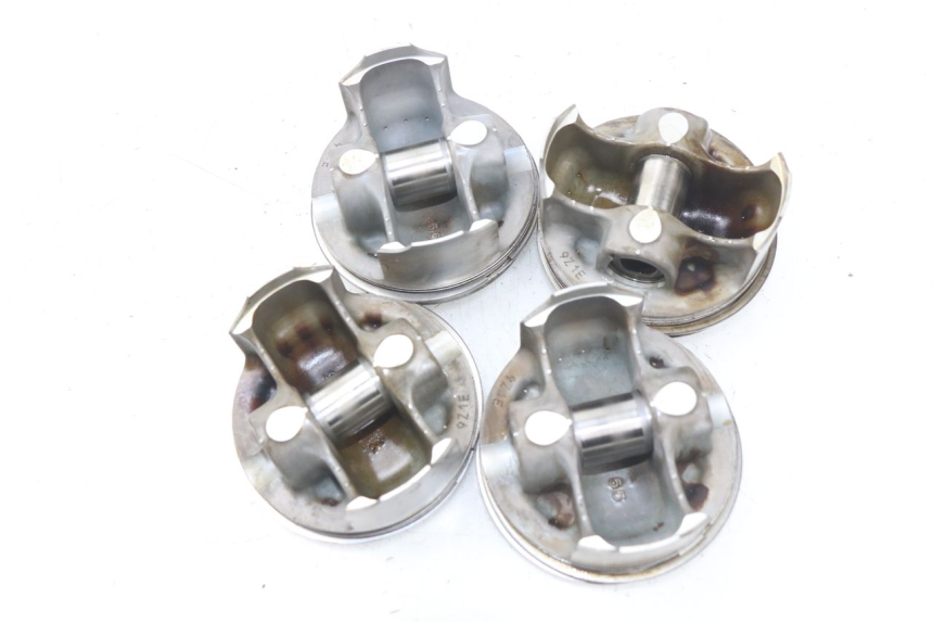 photo de PISTON YAMAHA FJR ABS 1300 (2006 - 2012) - Technische Nahaufnahme