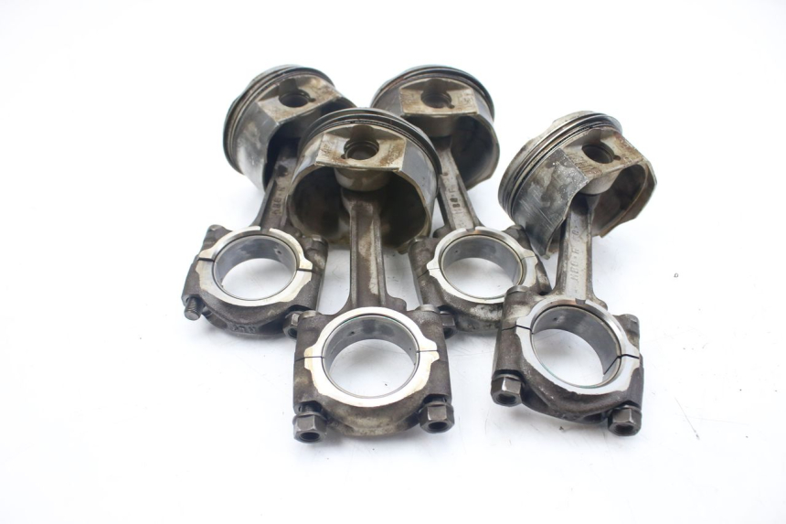 photo de PISTON HONDA VFR FI RC46 800 (1998 - 2001) - Zoom auf Gebrauchszustand