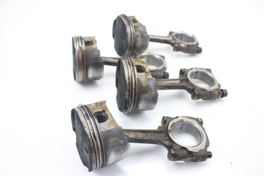 photo de PISTON HONDA VFR FI RC46 800 (1998 - 2001) - Alternative Perspektive